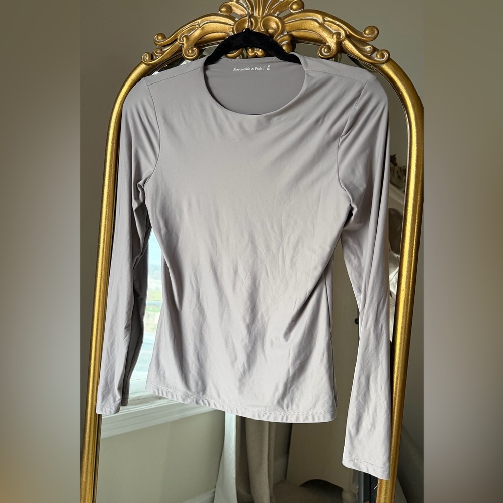 Abercrombie & Fitch Women's Long-Sleeve Crew Top